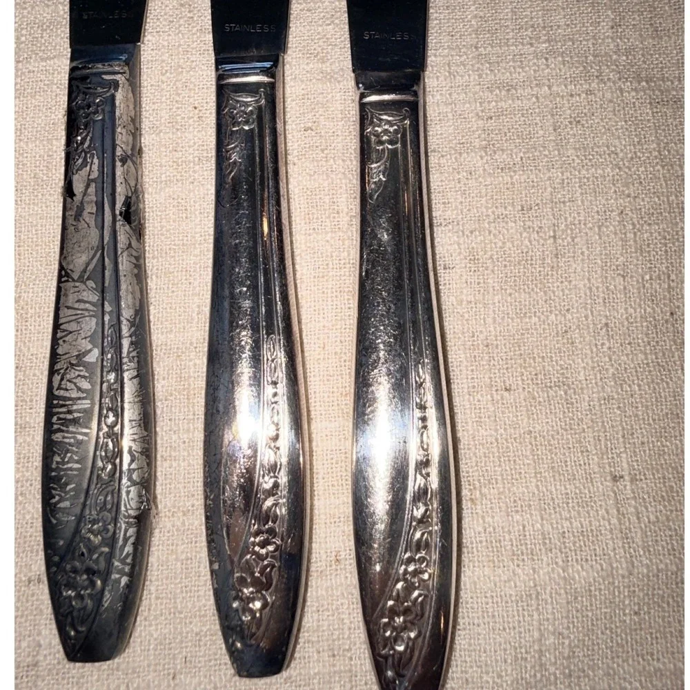Oneida Damask Rose Silverplate Dinner Knives Stainless Blades Set of 6 Vintage